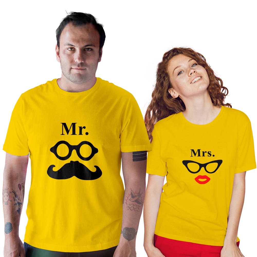 Mr and Mrs Couple T-shirt - Right Marc